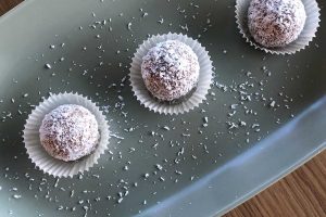 SIMO-occo-crudiste-palline-vegano-navigli-milano-mangiare-ristorante